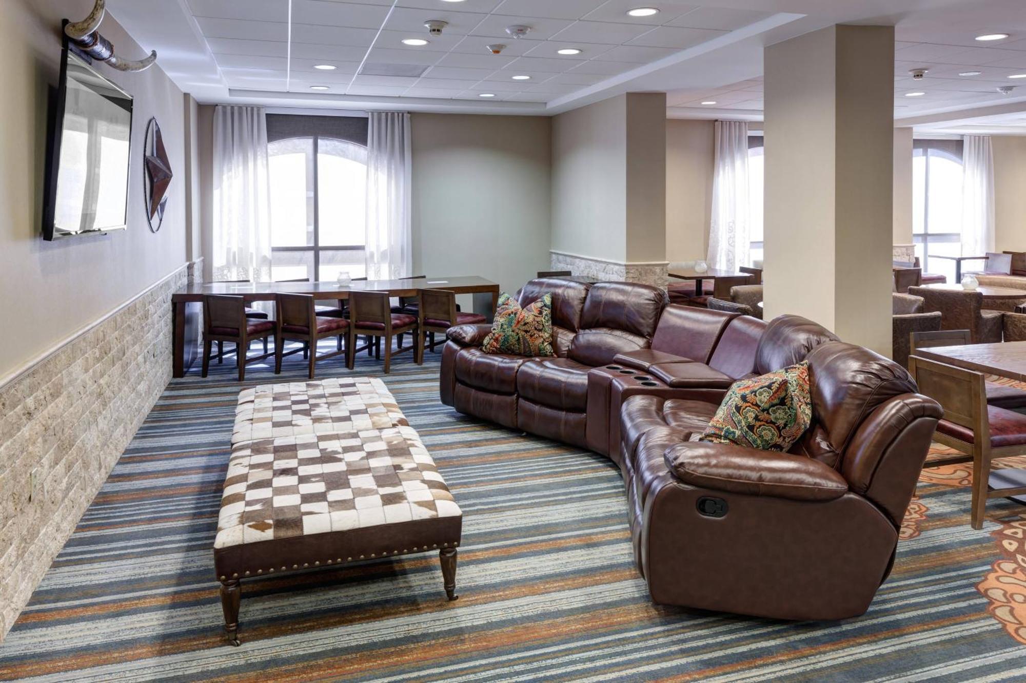 Springhill Suites By Marriott Dallas Downtown / West End Exterior foto