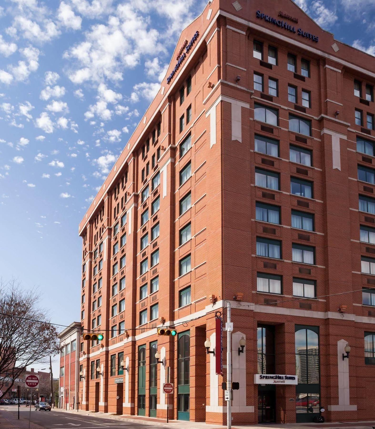 Springhill Suites By Marriott Dallas Downtown / West End Exterior foto